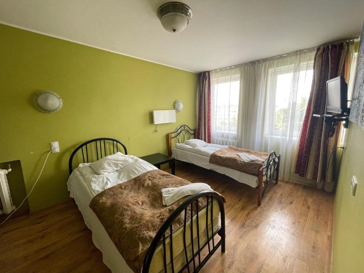 Taurage Hotel Luaran gambar