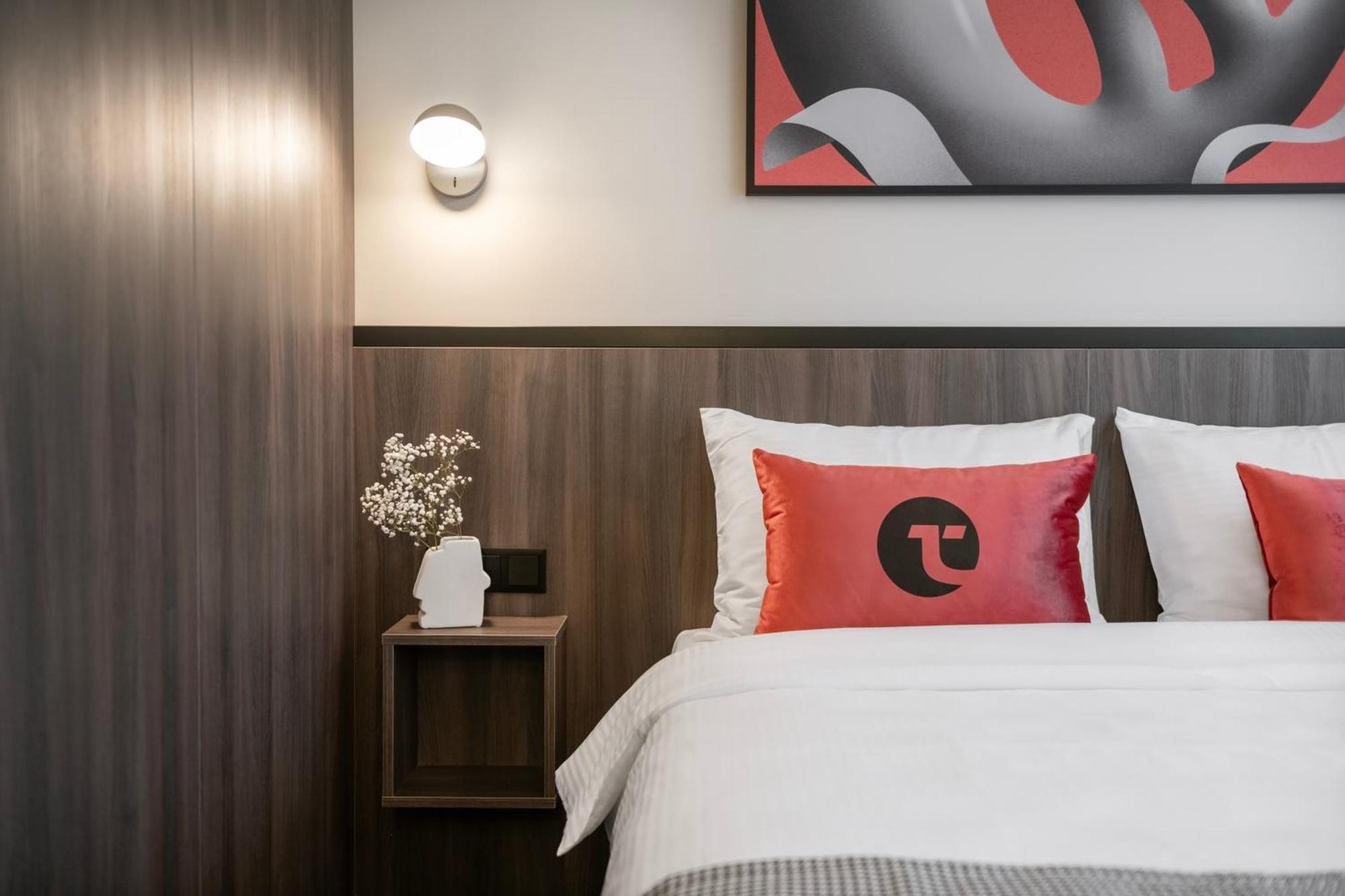 Taurage Hotel Luaran gambar